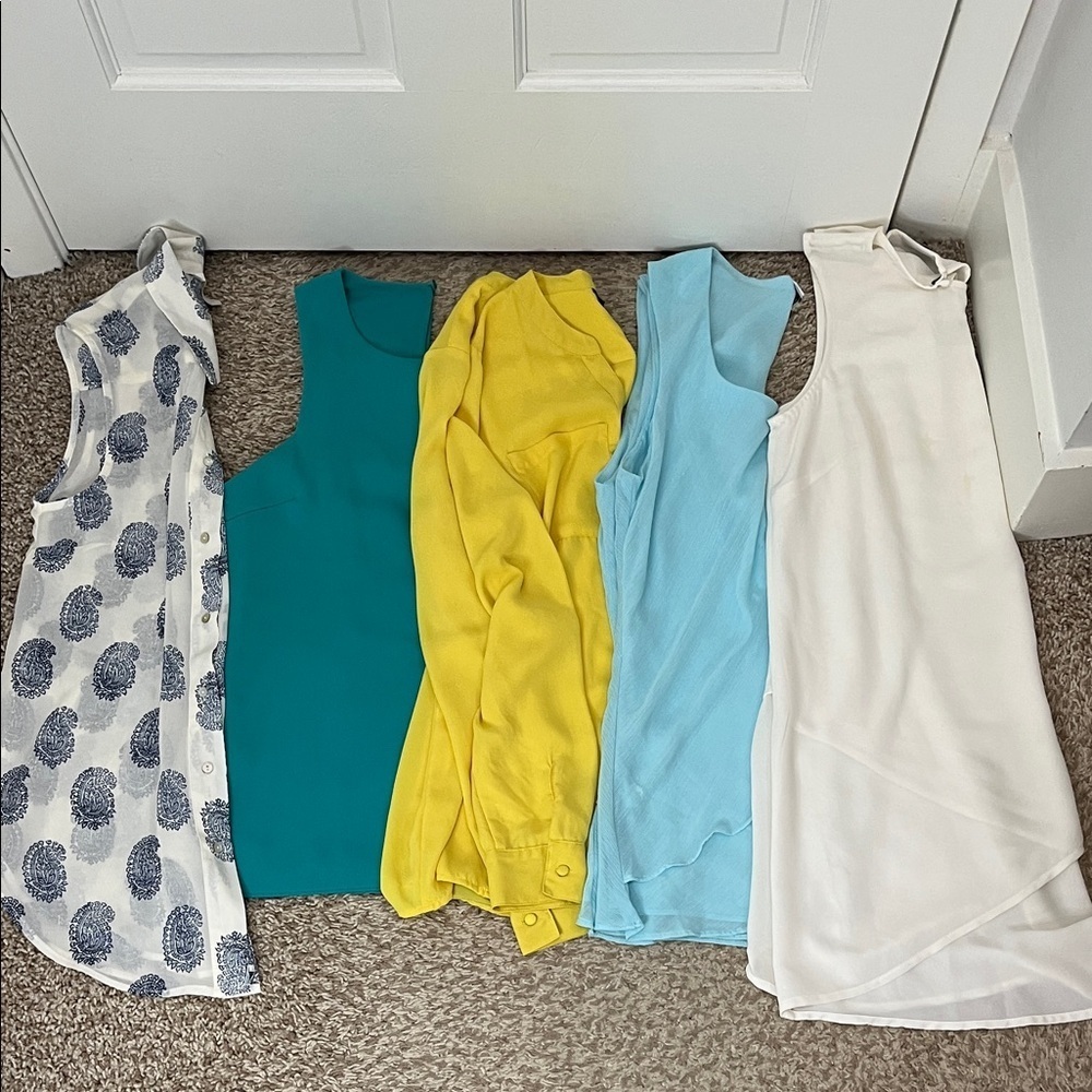 Size Small Career Wear Office 5 Item Shirt Bundle